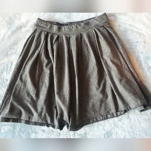 Aritzia Talula Heather Gray Pleated Skirt Size XS